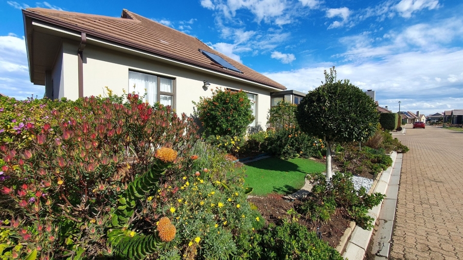 3 Bedroom Property for Sale in Dana Bay Western Cape